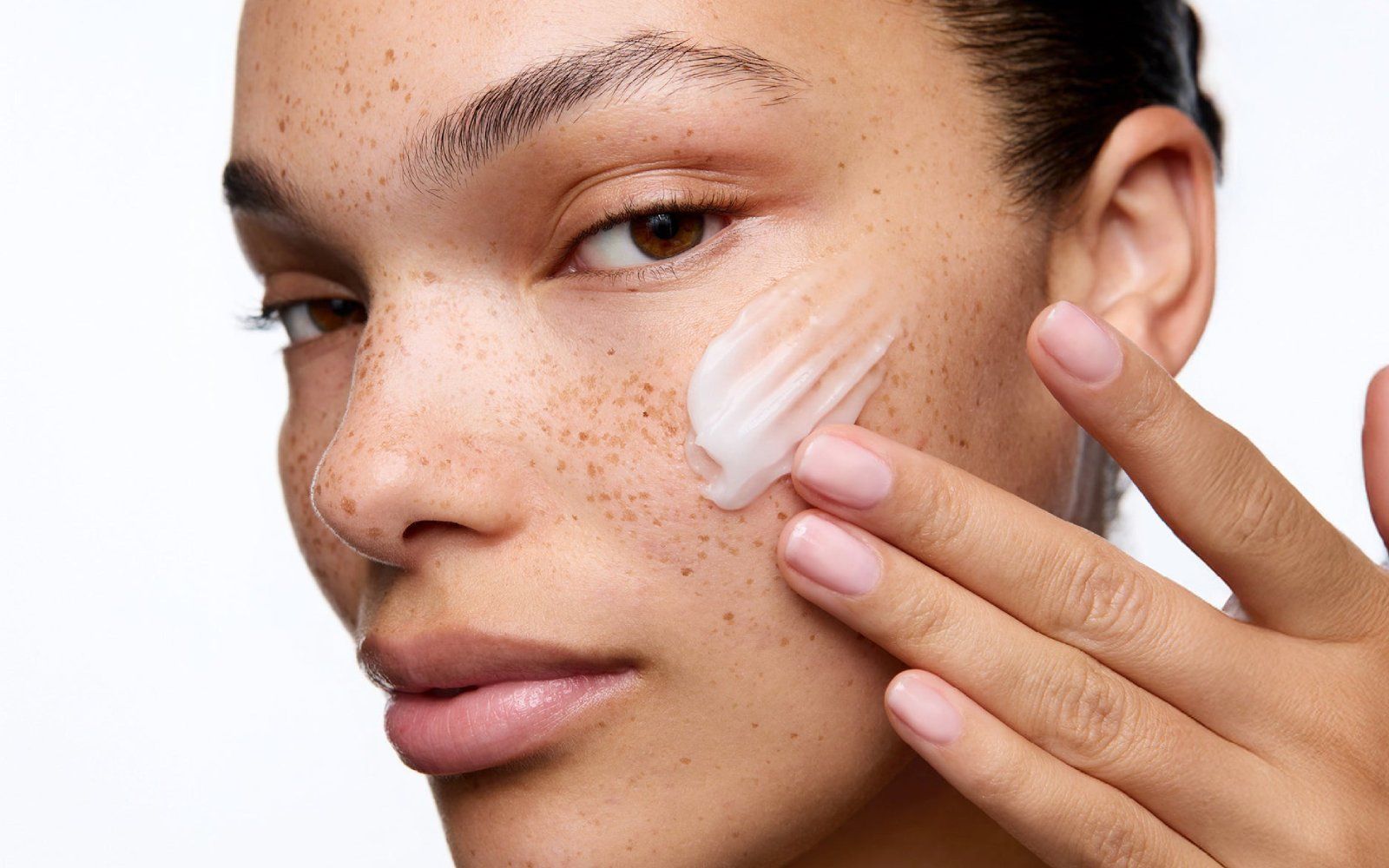 Wonderskin brand imagery